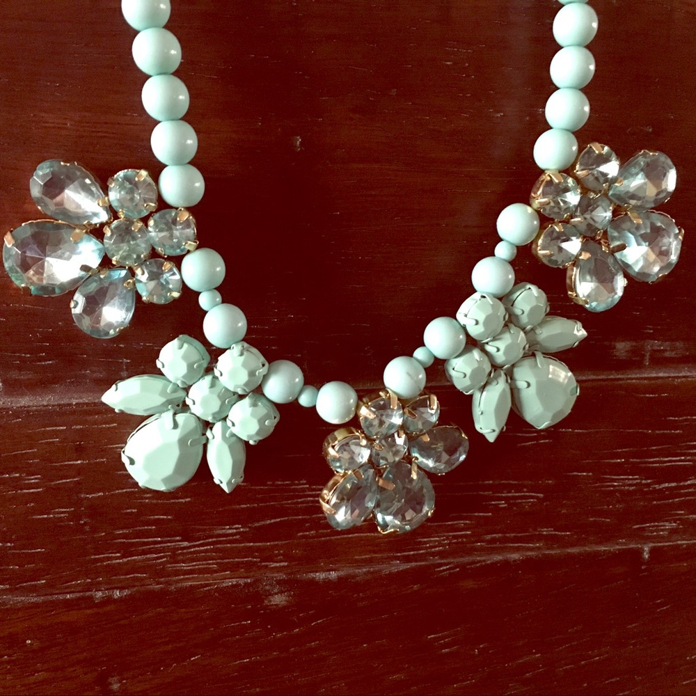 Statement necklace